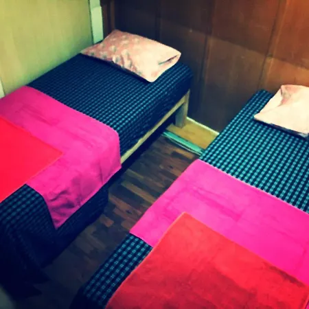 Lisbangla Salitre Guest house *